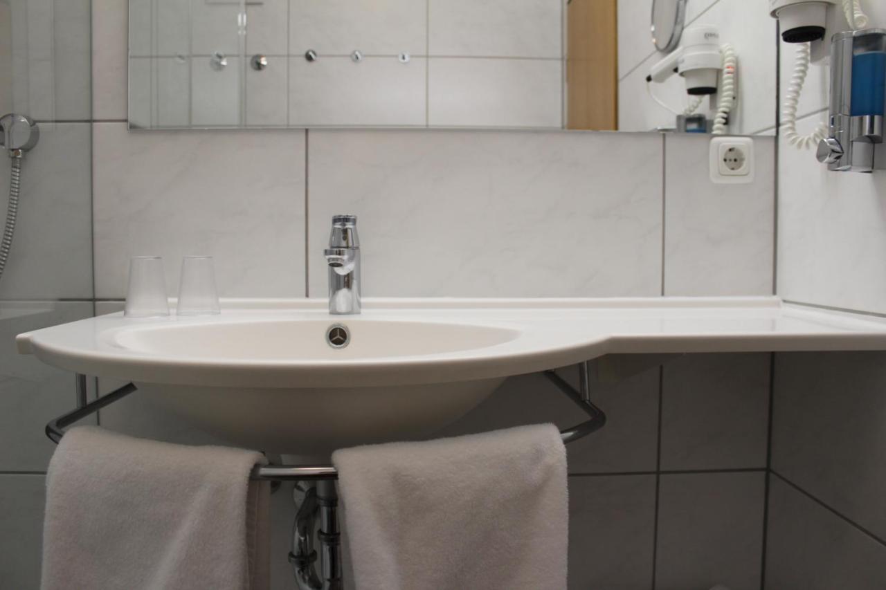 Hotel Wolfringmuehle Fensterbach Екстер'єр фото