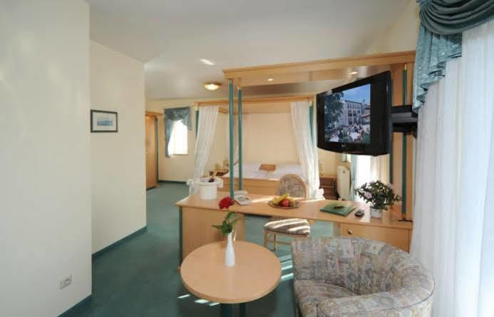 Hotel Wolfringmuehle Fensterbach Екстер'єр фото